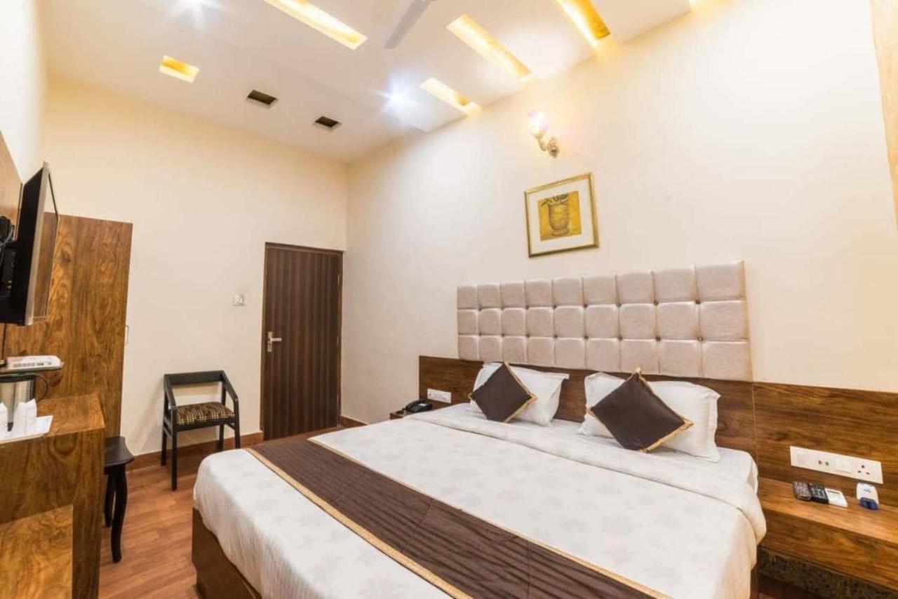 Hotel Hari Bhawan Palace Bikaner Bagian luar foto